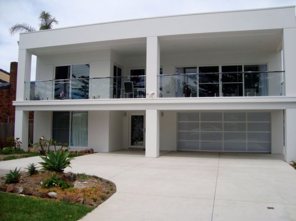 The White House - Shellharbour Village