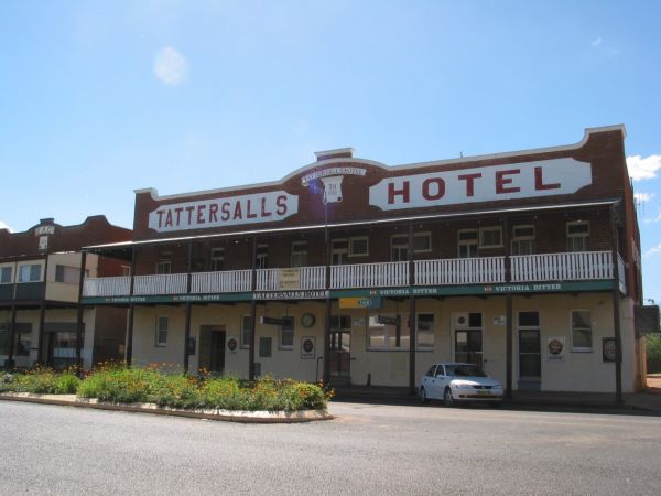 Tattersalls Hotel Baradine