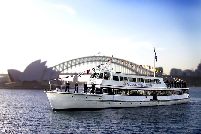 Christmas Day Lunch Cruise on Sydney Harbour